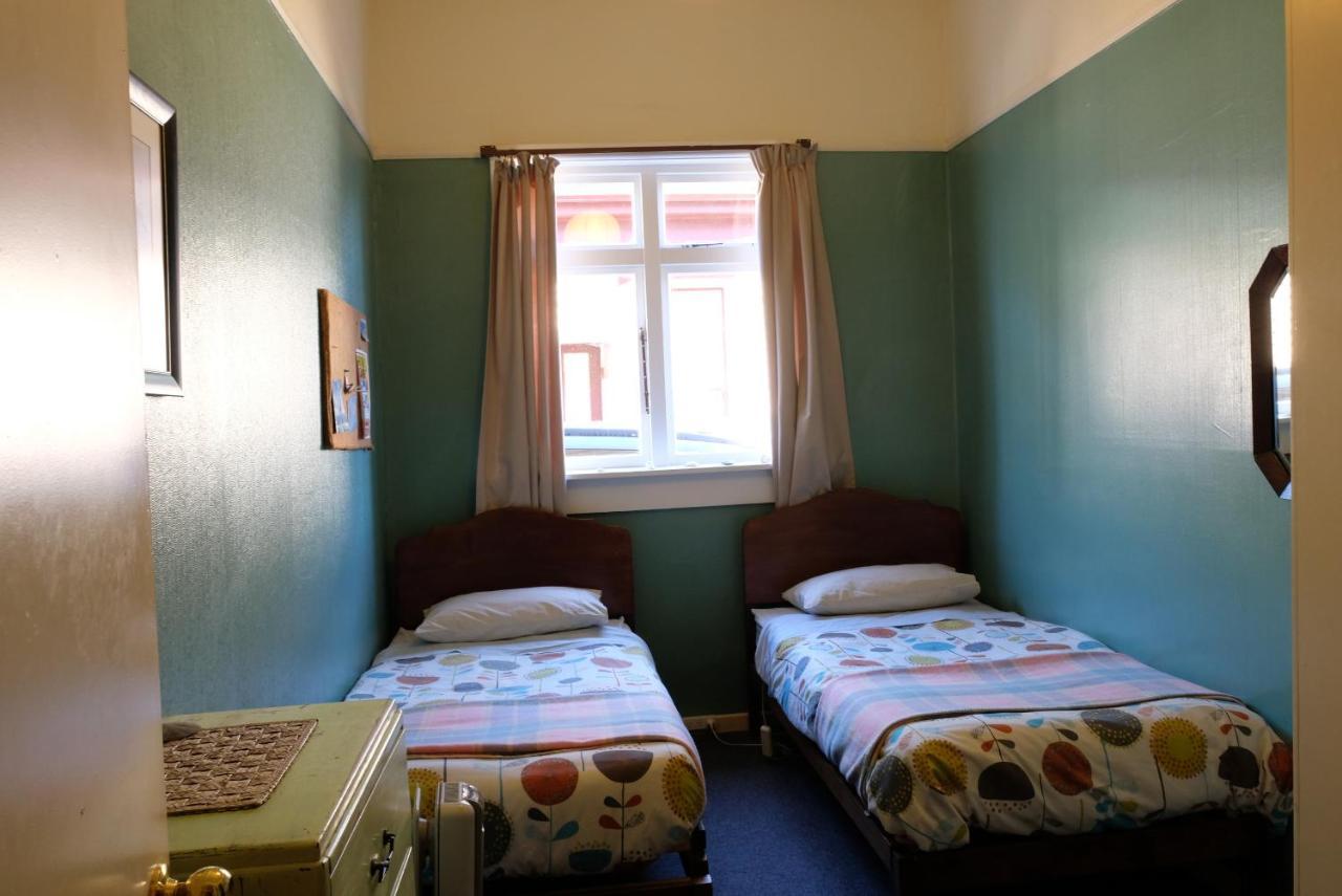 Chester St Backpackers Крайстчърч Екстериор снимка